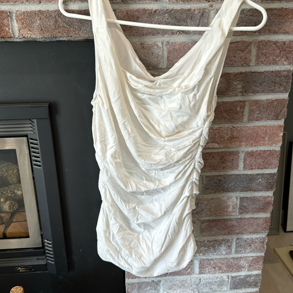 Express medium white tank